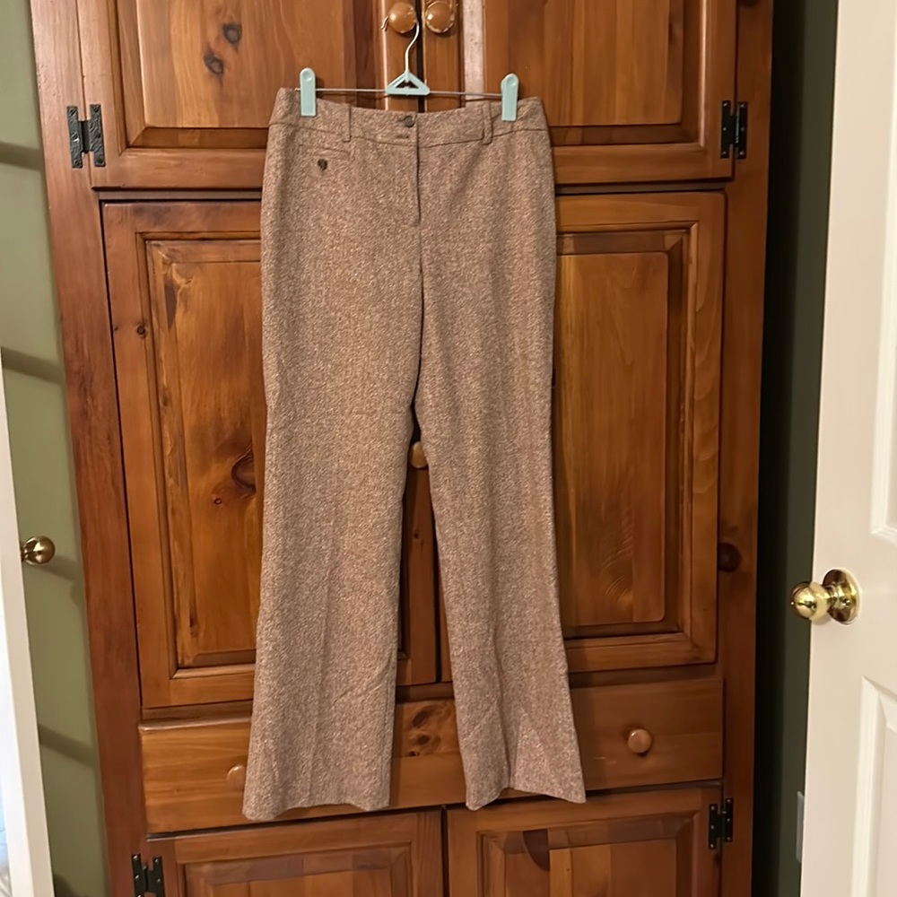 Beautiful Ann Taylor trousers